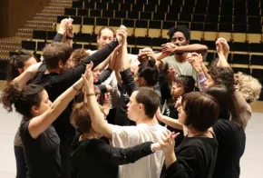 DANZA INCLUSIVA Y CREACIÓN COLECTIVA